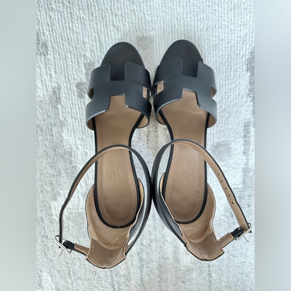 HERMES Legend BLACK SANDALS SIZE 39 1/2. - Picture 14 of 15